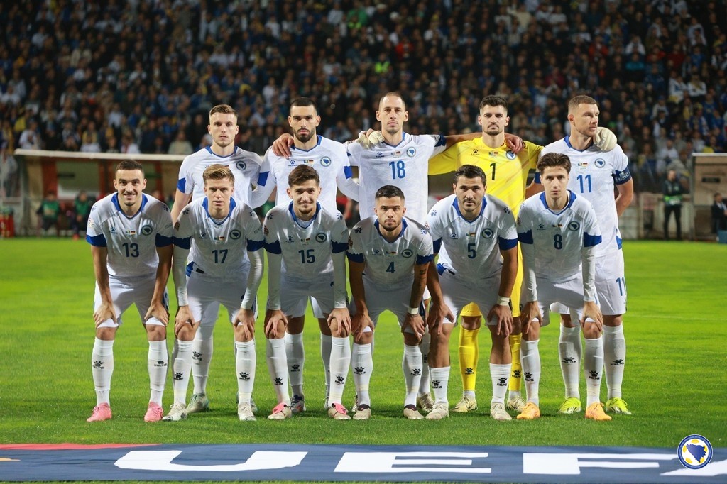 Bosnia nhập cuộc tự tin.